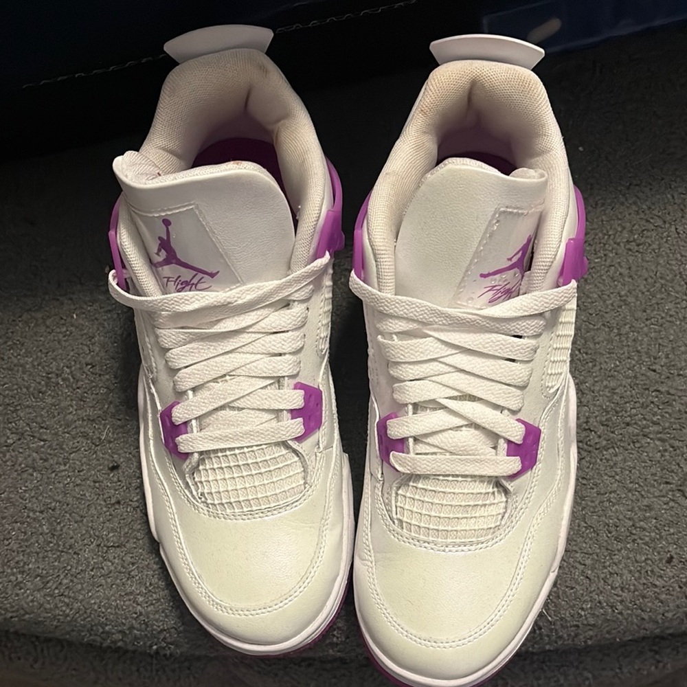 Jordan Women's White and Purple Sneakers